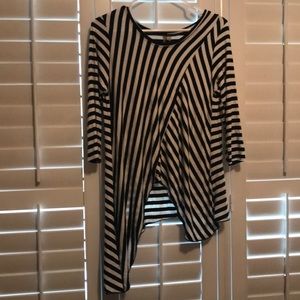 Striped three quarter length shirt.